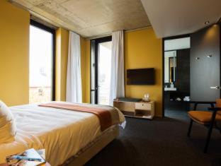 Perth Hotel | Alex Hotel