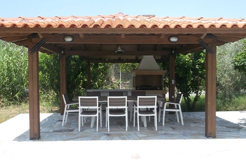 Komnina House | Alex's House. Combining harmony and luxury.