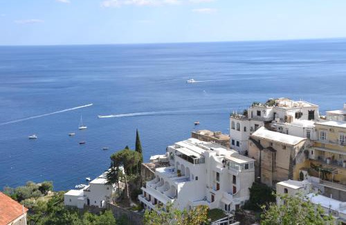 Positano House | Alexa & Ella House