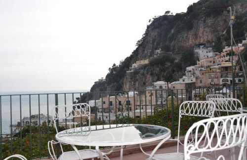 Positano House | Alexa & Ella House