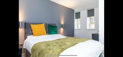 Bradford Apartment | Alexander House Apartment 14