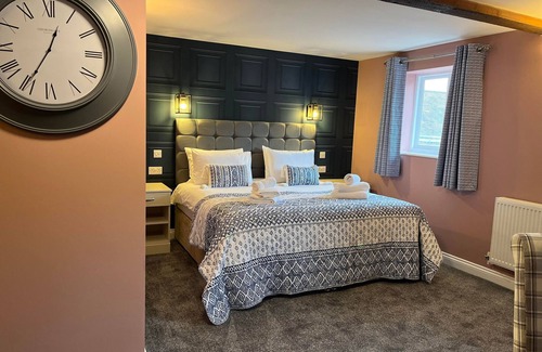 Putley Hotel | Alexander Park Resort