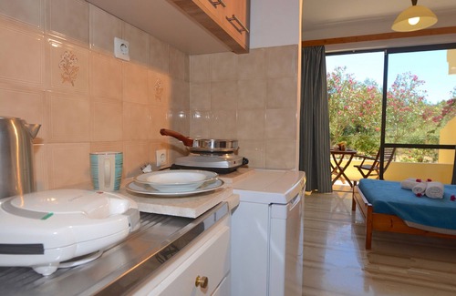 Melikia House | Alexandra Apartments