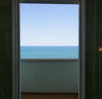 Misano Adriatico Hotel | Alexandra BB & Brunch - Beach Front - Healthy XXL Breakfast & Brunch until 12 30 - parking included