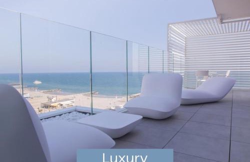 Misano Adriatico Hotel | Alexandra BB & Brunch - Beach Front - Healthy XXL Breakfast & Brunch until 12 30 - parking included