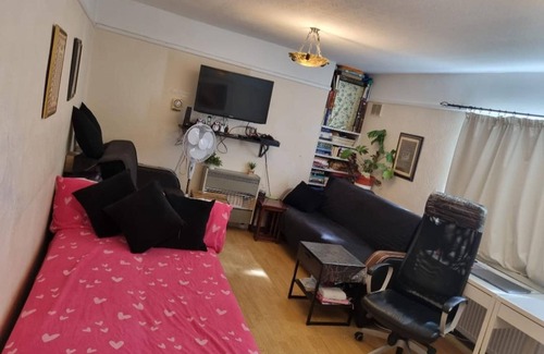 Haringey Apartment | Alexandra Palace 3 Bedrooms Apartment in London