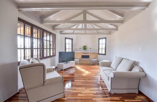Gialova House | ALEXANDRE MAISON Beachfront Gialova Vacation Home