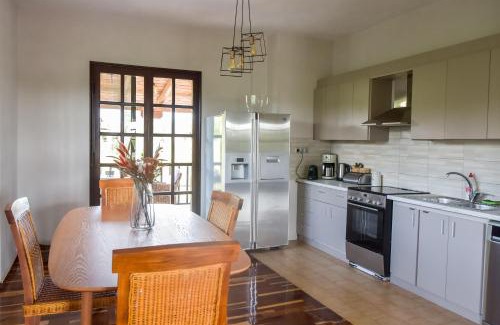 Gialova House | ALEXANDRE MAISON Beachfront Gialova Vacation Home