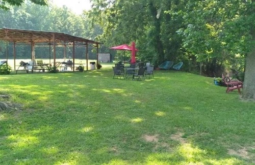 Powell Cabin | Alexis Triple Nichols Cabin