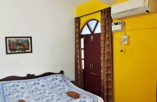 Candolim Hotel | Alexmarie Holiday Home (1) nr Candolim Beach