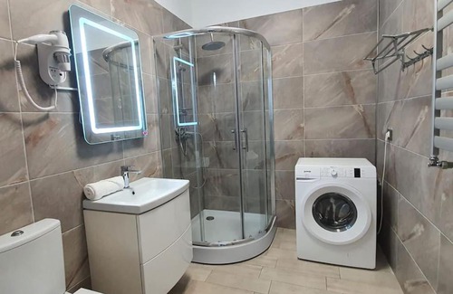 Mamaia-Sat Apartment | Alezzy Reasort Luxury Apartment 81 prima Linie la mare