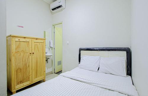 Pagedangan Hotel | Alfa Guesthouse Serpong Mitra RedDoorz