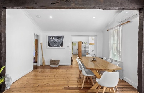 Barwon Heads House | Alfred's on Hitchcock Large Family Home central Location in heart of town &Wifi