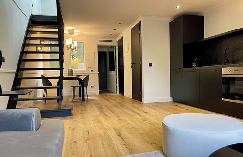 Dijon Centre Ville Apartment | Alfred Suites