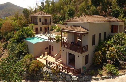West End Villa | Alfresco - Luxury Villa with Fantastic Views and Infinity Pool