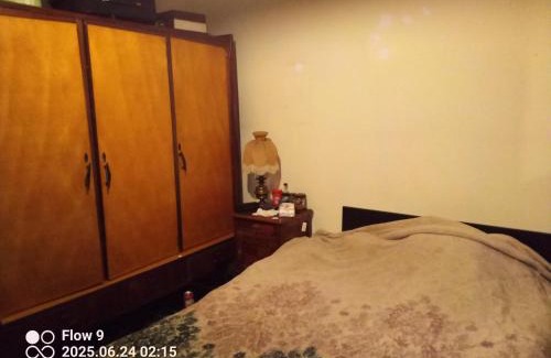 Alges Other | Algés room