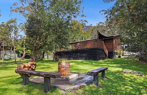 Halls Gap House | Algona Views