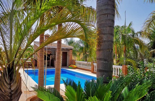 Alhaurin de la Torre Cottage | Alhaurin De La Torre: charming andalusian villa with pool and garden with palms, very calm. WIFI FREE