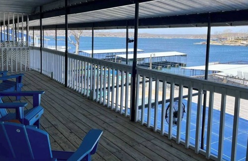 Lake of the Ozarks Apartment | Alhonna Resort's 1 Bedroom Efficiency Unit 21