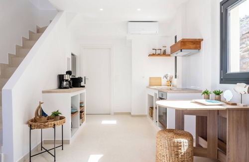 Andros House | Alia Andros