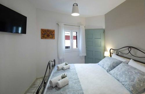 Doukades House | Alia House