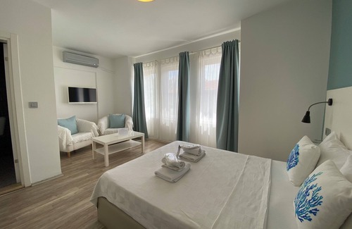 Bozcaada Hotel | Alicante Hotel - Adults Only