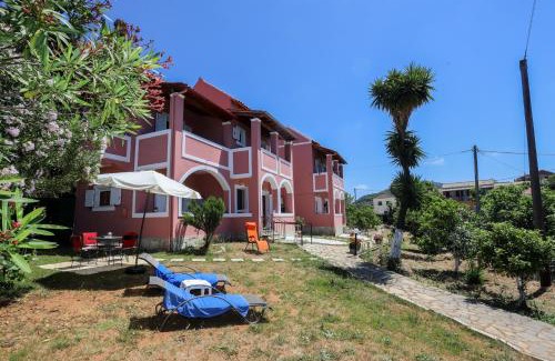 Chlomatiana House | Alice's & Teo's Houses