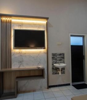 Bondowoso House | Alicia Bondowoso