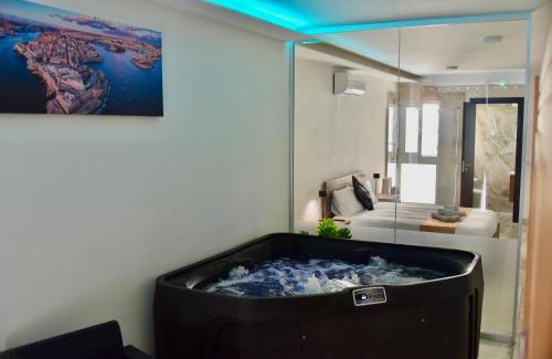 Xewkija Apartment | Alight Sauna & SPA Penthouse