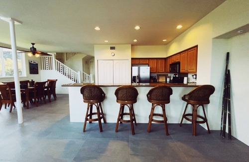 Kailua-Kona House | Alii Cove J-4 - Beautiful upgraded Townhome at the top of Alii Cove overlooking the ocean.
