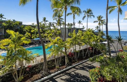 Kailua-Kona Condo | Alii Villas#221 Beautiful 2nd Flr unit w/Gorgeous Nautical Theme,Ocean View!
