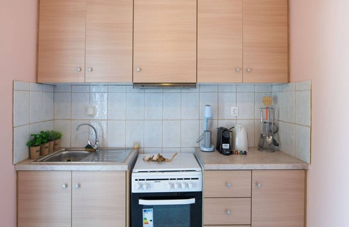Paliki Apartment | Aliki's Maison Flat - Three Bedroom Apartment, Sleeps 6