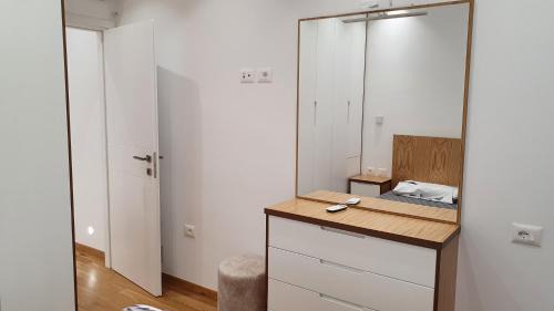 Tirana House | ALIKO's peaceful house, close to bus terminal