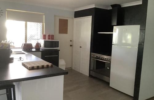 Leeman House | Alimac's Beach Stay Leeman