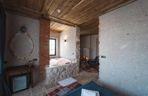 Uchisar Hotel | Alin Stone House