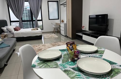 Seksyen 14 Apartment | Alinea Suites Shah Alam by Dreamy Dahlia