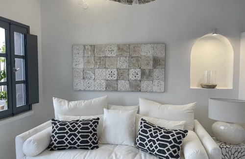 Amoudi Bay House | Alius Residence by K&K