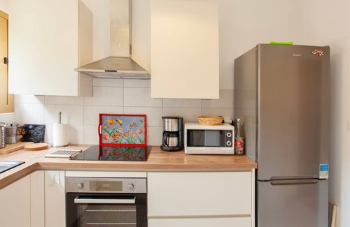 L'Ile-Rousse Apartment | Alivi - Appt climatisé avec vue mer et montagne