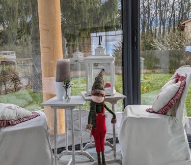 Alix Bed & Breakfast | Alix au pays des Pierres Dorées