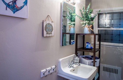 Alki Condo | Alki Beach Paradise Retreat