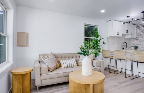 Alki House | Alki Triplets Unit 2