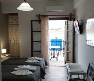 Skiathos Town Apartment | ALKMENE STUDIOS