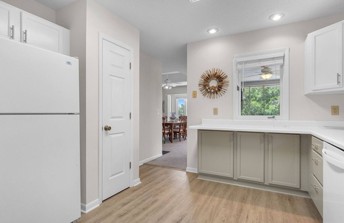 Long Beach House | All About The Views: Cozy Home with Canal and Ocean Views, Close to Nature Walk