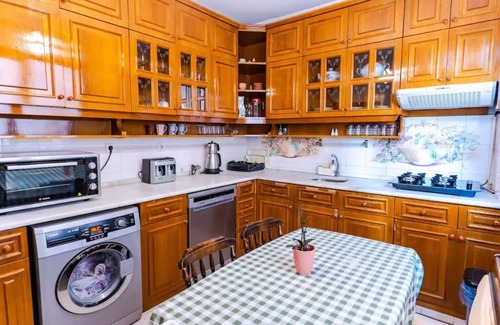 Sisli Apartment | All air conditioned & Heated 3 bedrooms Flat in the City.