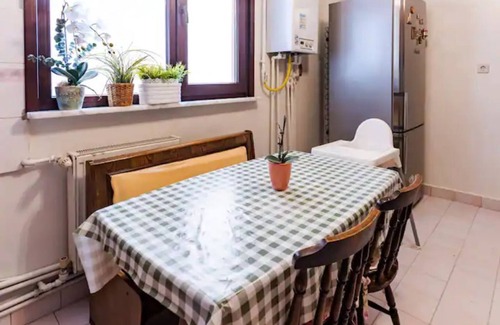 Sisli Apartment | All air conditioned & Heated 3 bedrooms Flat in the City.