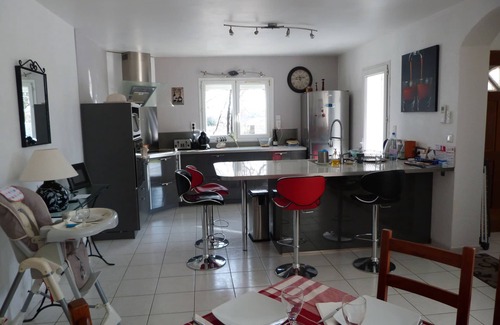 Barjac Villa | All air-conditioned villa with swimming pool 6 to 7 people