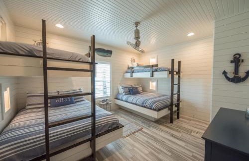 Port Aransas House | All Decked Out