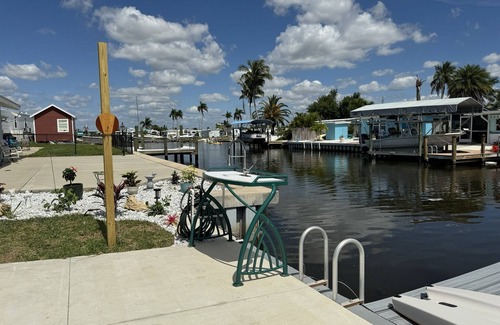 Matlacha Apartment | All new, incredible location! Waterfront unit in Matlacha with many amenities.