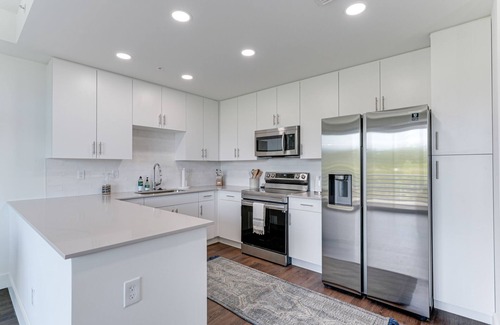 North Trail Condo | All-New, Waterfront Condo Near Downtown Sarasota