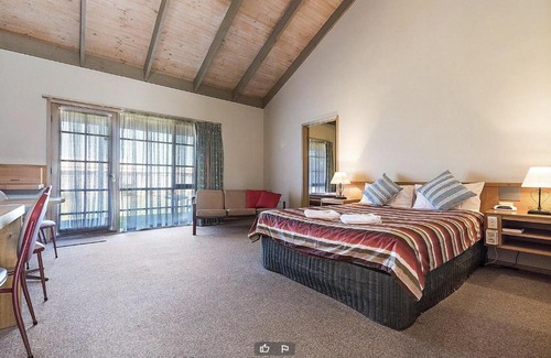 Echuca Hotel | All Rivers Accommodation
